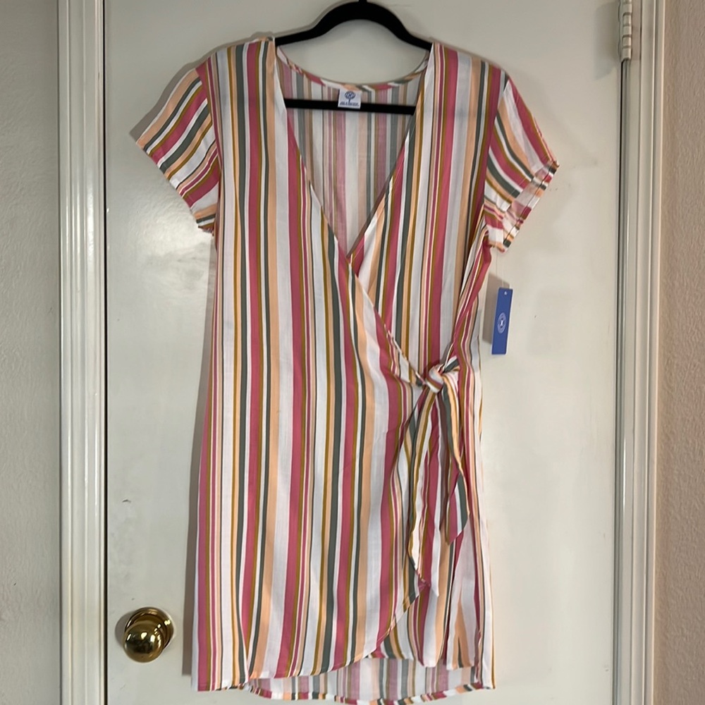 Hurley Women’s Wrap Dress. NWT